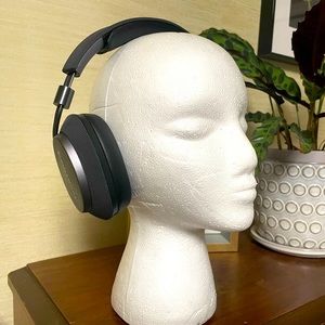 Bowers and Wilkins PX Headphones